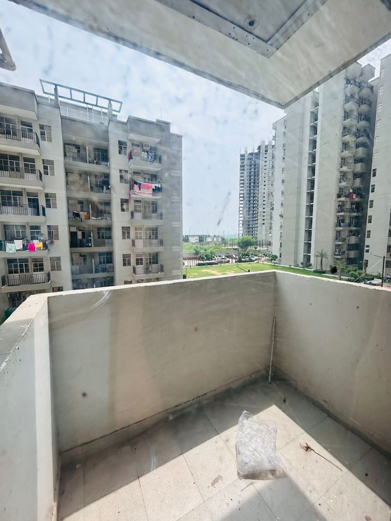 Kitchen, signature-global-signum-107 2 Bedroom 577 Sq.Ft. Apartment In Sector 107 Gurgaon 9707026