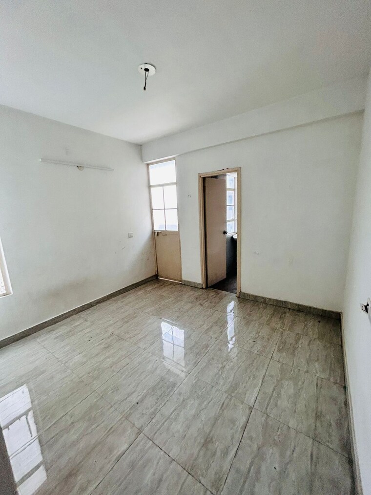 Room, signature-global-signum-107 2 Bedroom 489 Sq.Ft. Apartment In Sector 107 Gurgaon 9707057