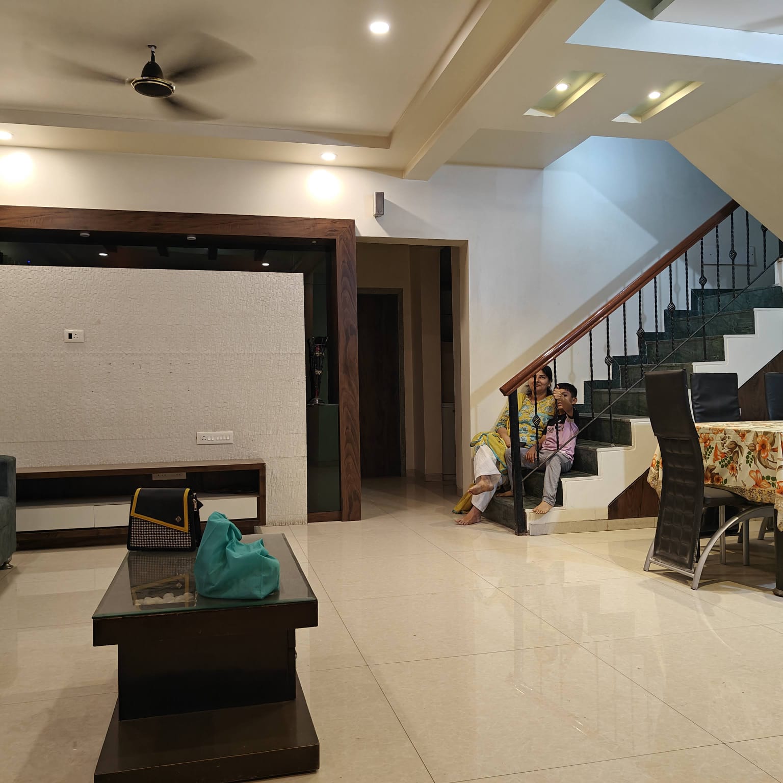4 BHK + Pooja Room Villa For Rent in Ready To Move 4bhk On Ren