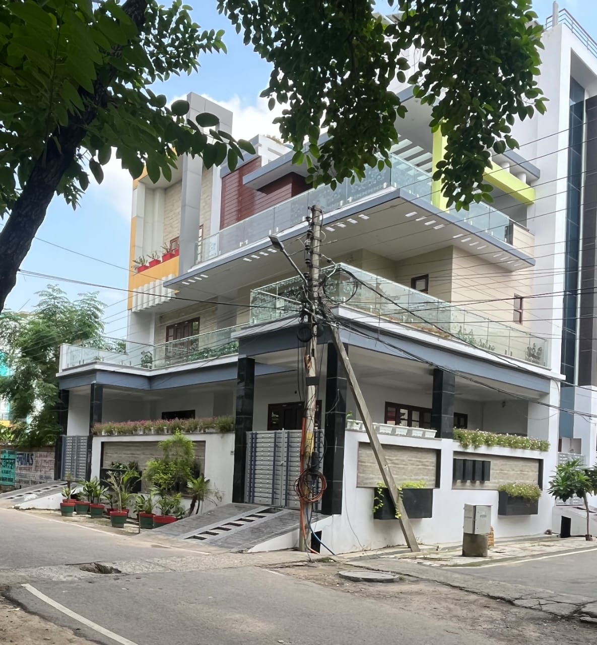 Pg For Rent in Roli Girls pg