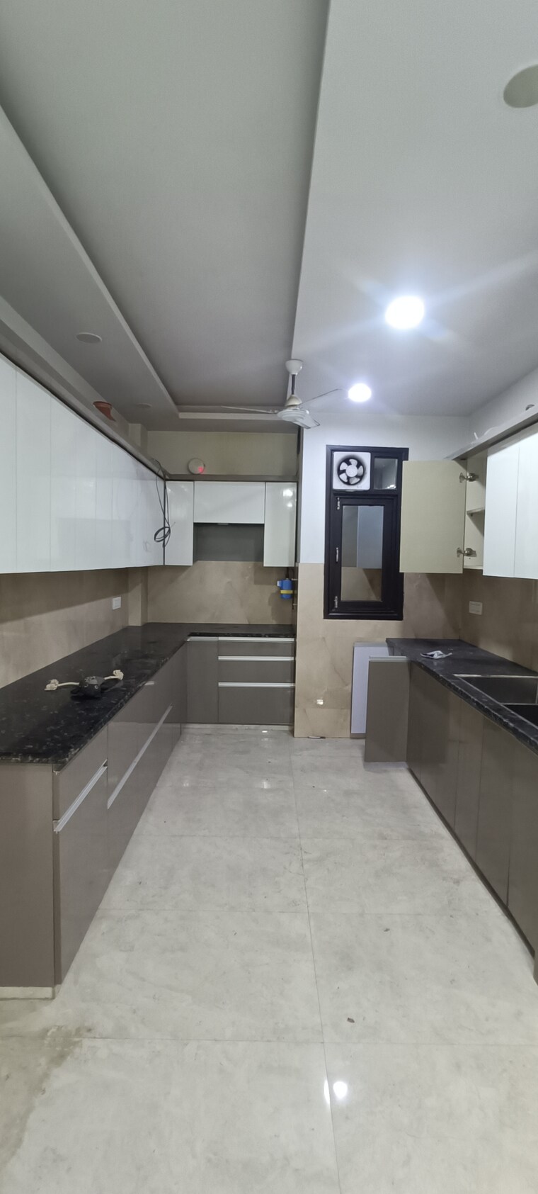 Kitchen, rohini sector 7 3 Bedroom 1000 Sq.Ft. Builder Floor In Rohini Sector 7 Delhi 9707179
