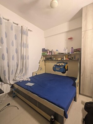 Team Area in 3.5 BHK Apartment at Emaar Emerald Estate, Sector 65 – for Rent