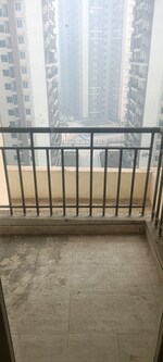 2.5 BHK + Study Room 945 Sq.Ft. Apartment in Amrapali Golf Homes