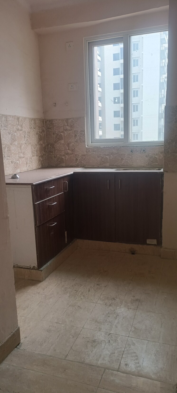 Kitchen, amrapali-golf-homes 2.5 Bedroom 945 Sq.Ft. Apartment In Sector 4 Greater Noida Greater Noida 9707197