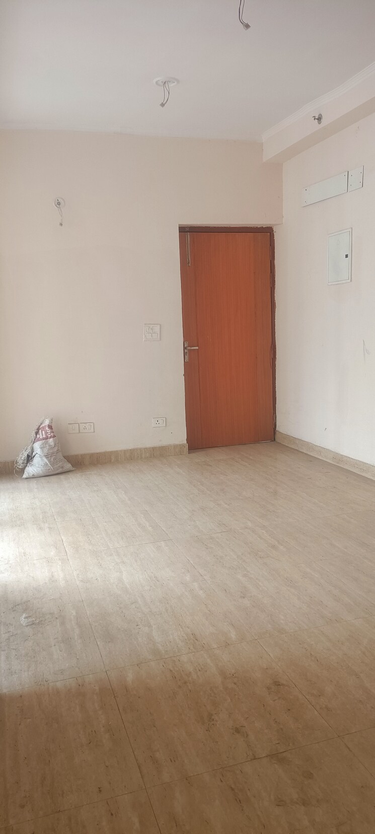 Room, amrapali-golf-homes 2.5 Bedroom 945 Sq.Ft. Apartment In Sector 4 Greater Noida Greater Noida 9707197