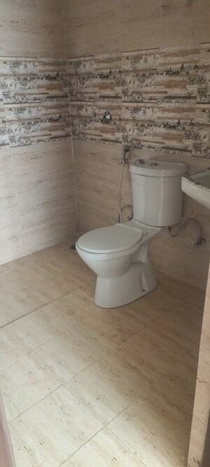 Bathroom in 2.5 BHK Apartment at Amrapali Golf Homes, Sector 4 Greater Noida – for Sale