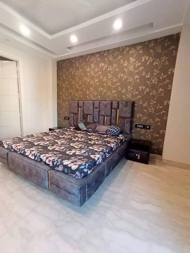 Bedroom, freedom fighters enclave 3 Bedroom 1650 Sq.Ft. Apartment In Freedom Fighters Enclave Delhi 9707181