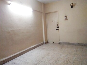 Room in 1 BHK Apartment at Ahura Shahinshah, Koregaon Park – for Rent