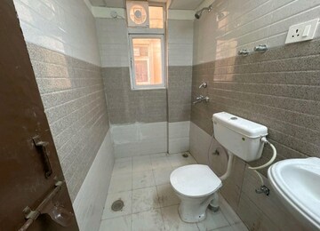 Bathroom in 2 BHK Apartment at Signature Orchard Avenue 2, Sector 93 – for Rent