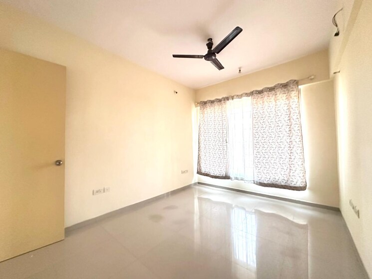 Master Bedroom, sheth-vasant-athena 3 Bedroom 900 Sq.Ft. Apartment In Laxmi Nagar Thane 9707235
