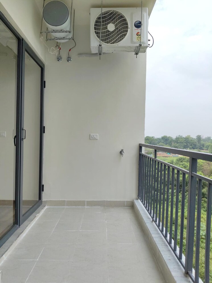 Balcony, suncity-vatsal-valley 3 Bedroom 1430 Sq.Ft. Apartment In Gwal Pahari Gurgaon 9707310