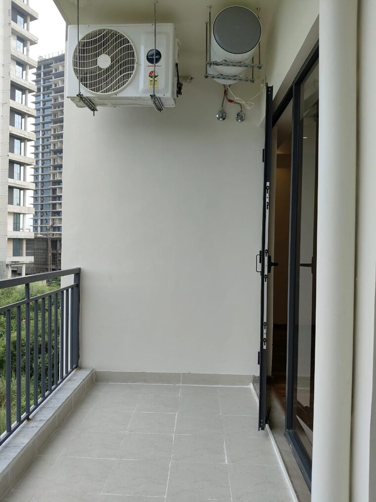 Balcony, suncity-vatsal-valley 3 Bedroom 1430 Sq.Ft. Apartment In Gwal Pahari Gurgaon 9707310