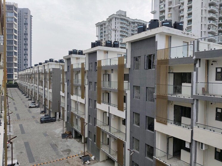 Exterior View, suncity-vatsal-valley 3 Bedroom 1430 Sq.Ft. Apartment In Gwal Pahari Gurgaon 9707310