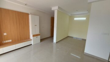 Room in 2 BHK Apartment at Mantri Webcity, Hennur – for Rent