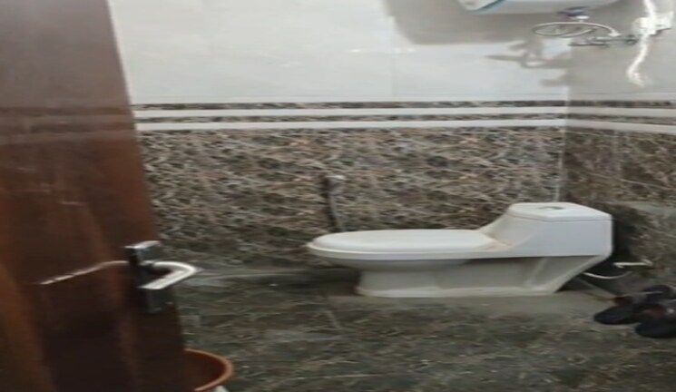 Bathroom, sector 1 greater noida 4 Bedroom 1974 Sq.Ft. Villa In Sector 1 Greater Noida Greater Noida 9707662