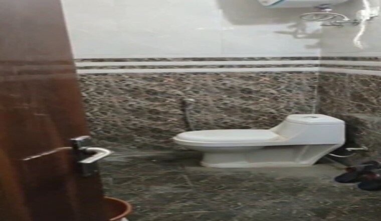 Bathroom, sector 1 greater noida 4 Bedroom 2035 Sq.Ft. Villa In Sector 1 Greater Noida Greater Noida 9707666