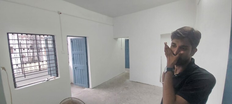 Room, old wadaj 1 Bedroom 700 Sq.Ft. Apartment In Old Wadaj Ahmedabad 9707619