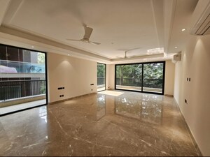 Parking in 5 BHK Villa at Sector 23 – for Sale