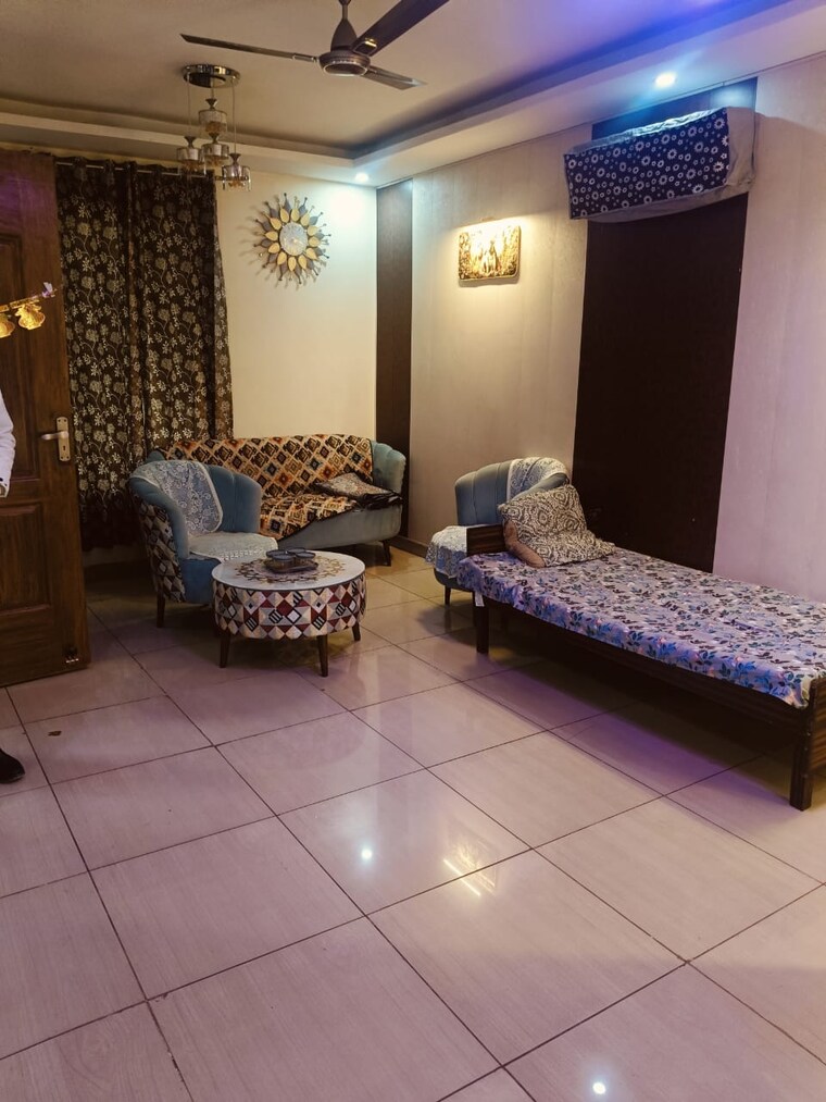 Living Room, dhakoli 2 Bedroom 120 Sq.Yd. Builder Floor In Dhakoli Zirakpur 9707848