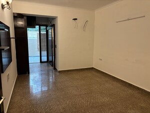 Room in 3 BHK Apartment at Pareena Express Heights, Sector 99 – for Rent