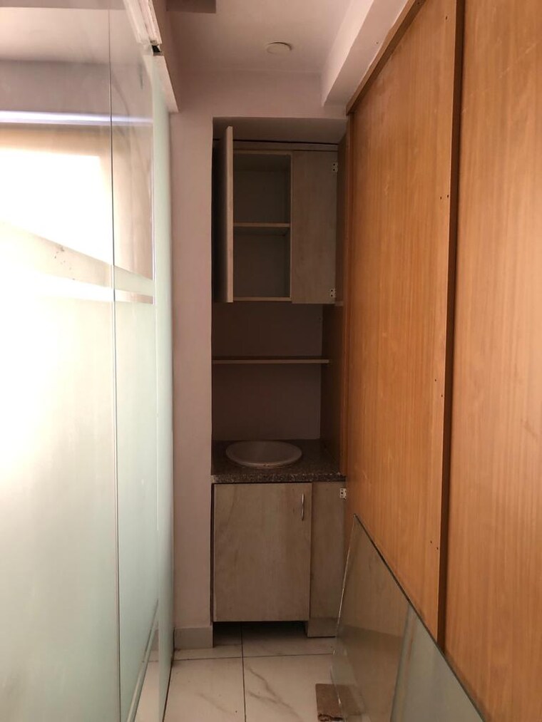 Other, sector 81 Commercial Office Space 500 Sq.Ft. In Sector 81 Faridabad 9708056