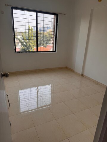 Room in 2 BHK Apartment at Viman Nagar – for Rent