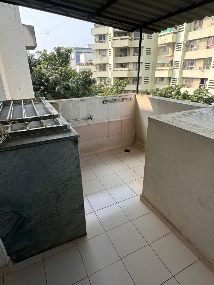 Balcony, viman nagar 2 Bedroom 790 Sq.Ft. Apartment In Viman Nagar Pune 9708256