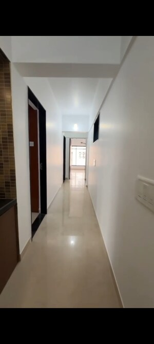 Building Lobby in 3 BHK Apartment at Sunrise Apartment Andheri West, Andheri West – for Rent