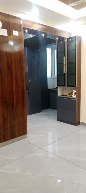 Room in 2 BHK Apartment at Prateek Grand City, Siddharth Vihar – for Rent