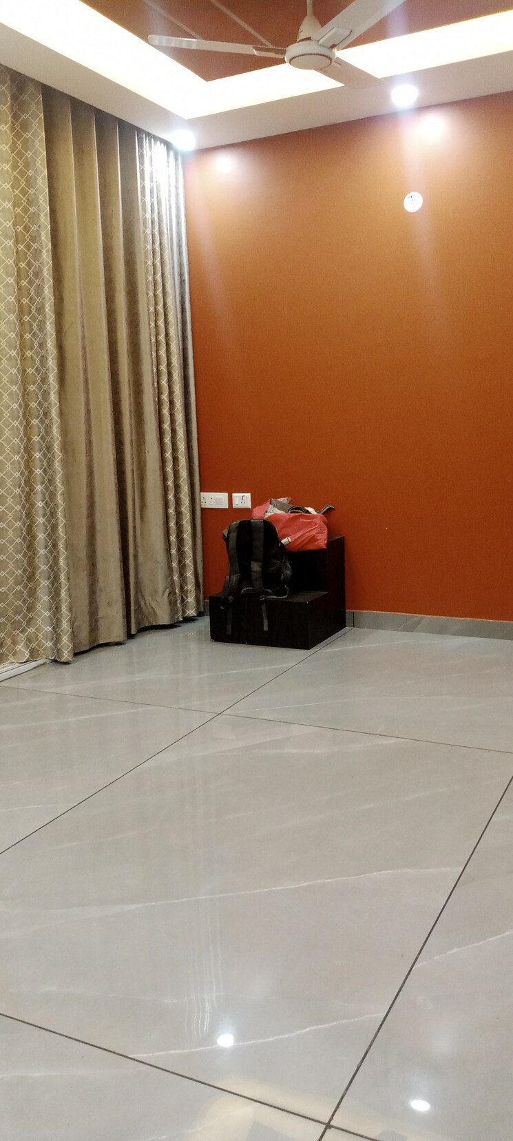 Living Room, prateek-grand-city 2 Bedroom 970 Sq.Ft. Apartment In Siddharth Vihar Ghaziabad 9708407