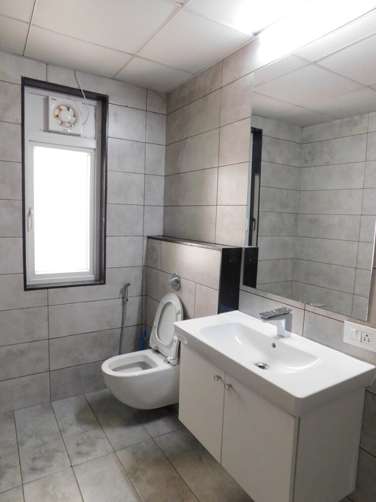 Bathroom, aparna-sarovar 3 Bedroom 1500 Sq.Ft. Apartment In Nallagandla Hyderabad 9708466