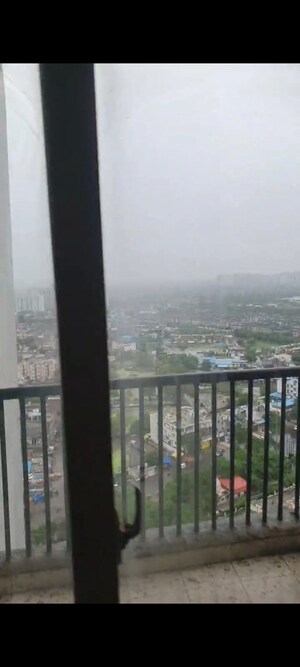 3 BHK Apartment – Exterior View View at Amrapali Platinum, Sector 119 - for Sale