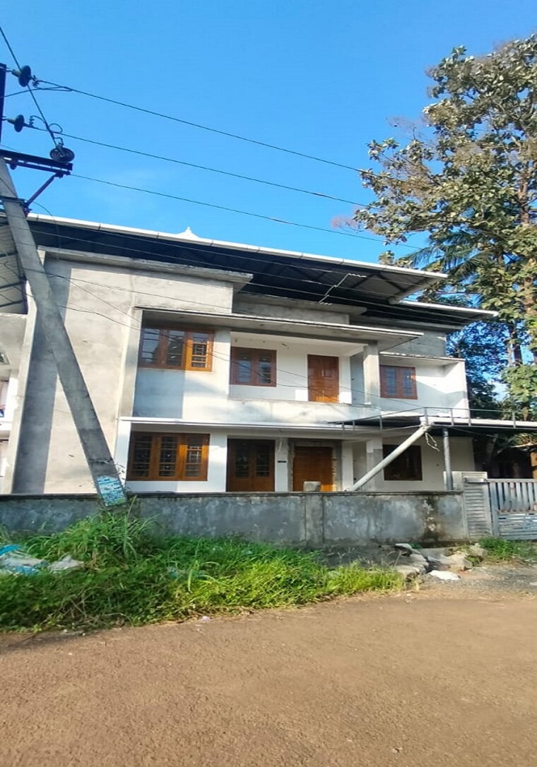 Exterior View, kuttoor 3 Bedroom 1900 Sq.Ft. Independent House In Kuttoor Thrissur 9708542