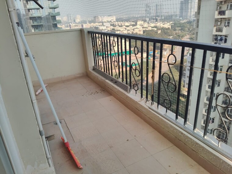Balcony, emaar-emerald-estate 2 Bedroom 1020 Sq.Ft. Apartment In Sector 65 Gurgaon 9708659
