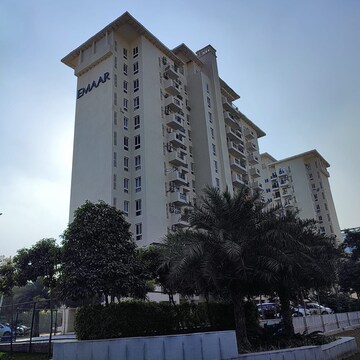 2 BHK Apartment For Rent in Emaar Emerald Estate, Sector 65