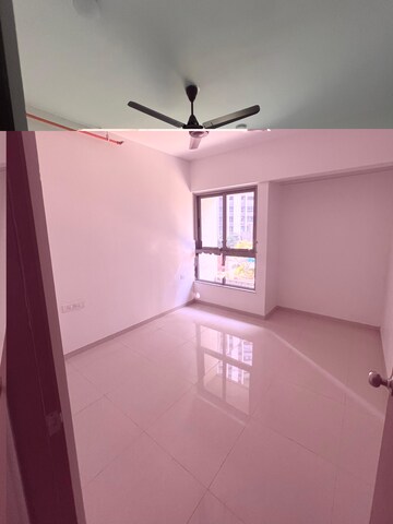 Room in 2 BHK Apartment at Kalpataru Immensa, Kolshet Road – for Rent