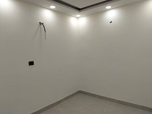Room in 2 BHK Builder Floor at Govindpuri – for Rent