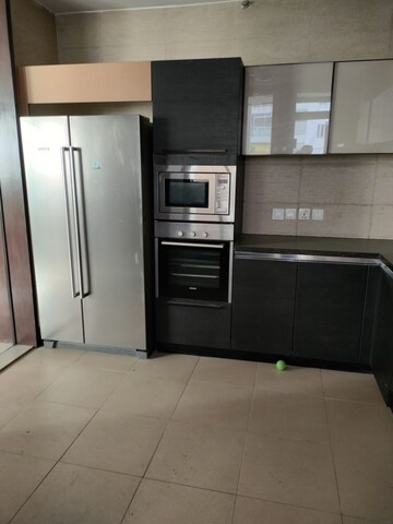 Kitchen in 4 BHK Apartment at Salcon The Verandas, Sector 54 – for Rent