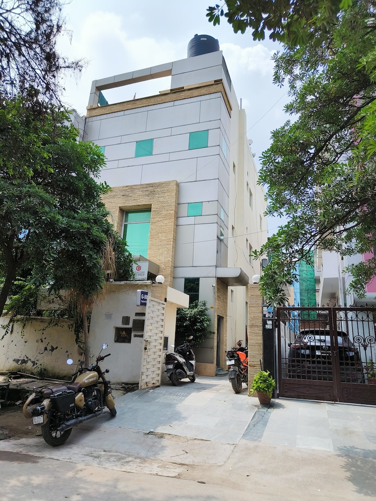 Exterior View, sector 63 Commercial Office Space 9000 Sq.Ft. In Sector 63 Noida 9708807