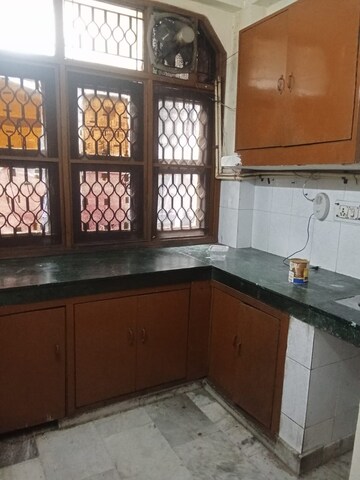 Kitchen in 2.5 BHK Builder Floor at Mayur Vihar – for Rent