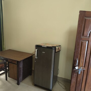 Room in  Pg at Gomti Nagar – for Rent