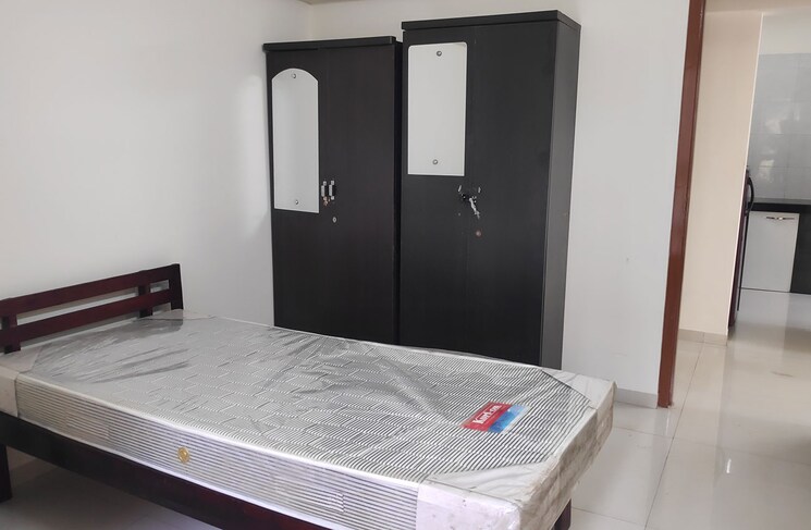 Bedroom, kurla east Pg For Boys In Kurla East 9708810