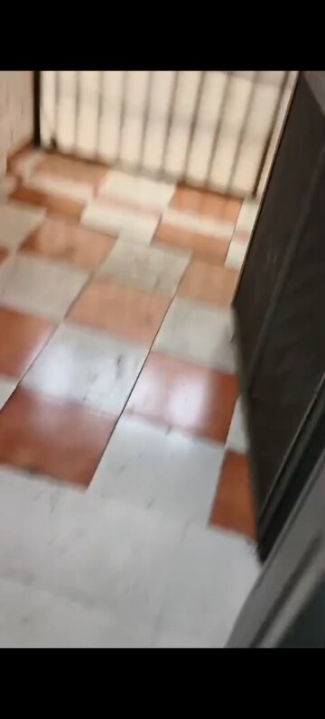 Furnished Amenities in 2 BHK Builder Floor at Vaishali Sector 6 – for Sale