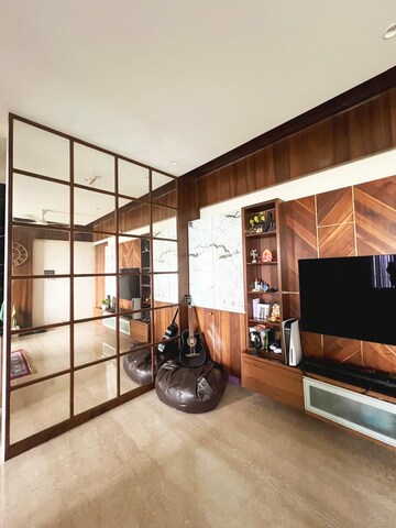 Staircase in 2.5 BHK Apartment at NRI Complex Phase 2, Seawoods – for Rent