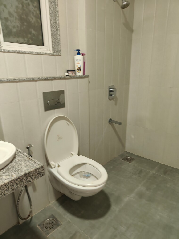 Bathroom, sheth-avalon 3 Bedroom 1140 Sq.Ft. Apartment In Laxmi Nagar Thane 9709262