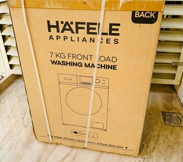 Furnished Amenities in 3.5 BHK Apartment at Ambience Creacions, Sector 22 – for Rent