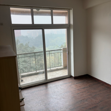Room in 3 BHK Apartment at Mahagun Maple, Sector 51 – for Sale