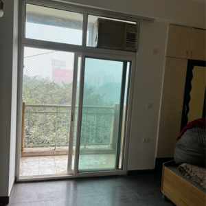 Room in 3 BHK Apartment at Mahagun Maple, Sector 51 – for Sale