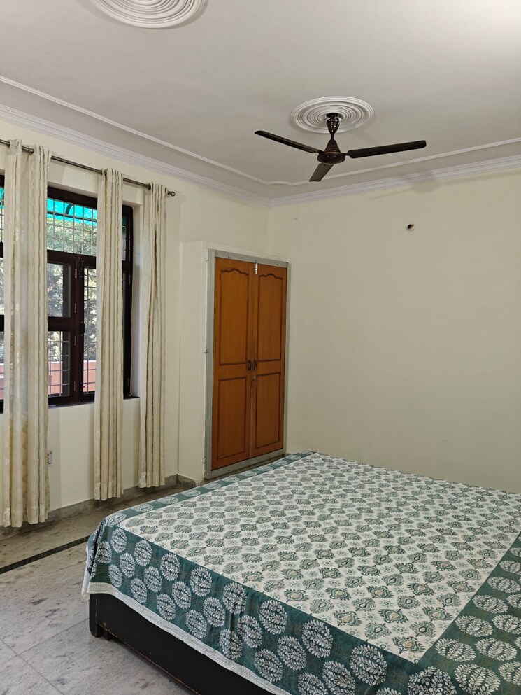 Bedroom, vipul-tatvam-villas 4 Bedroom 3260 Sq.Ft. Apartment In Sector 48 Gurgaon 9709254