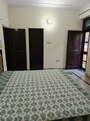 Bedroom in 4 BHK Apartment at Vipul Tatvam Villas, Sector 48 – for Rent